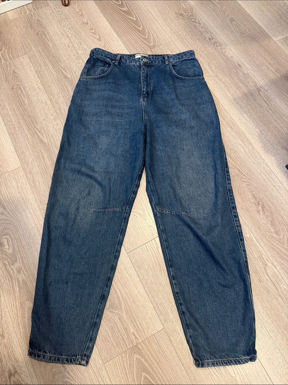 We The Free Agusta High Rise Slim Barrel Jeans Size 32 - Picture 4 of 7